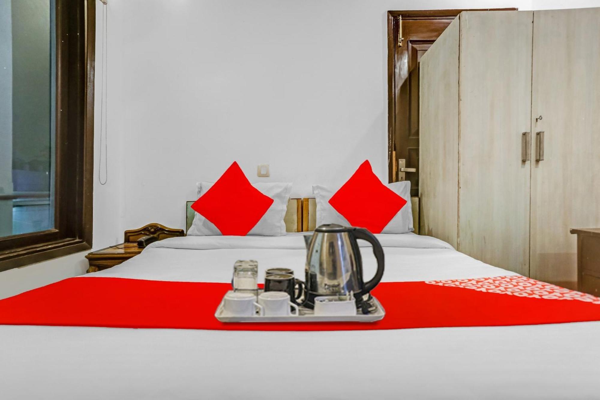 Hotel O Jangpura Inn ニューデリー エクステリア 写真