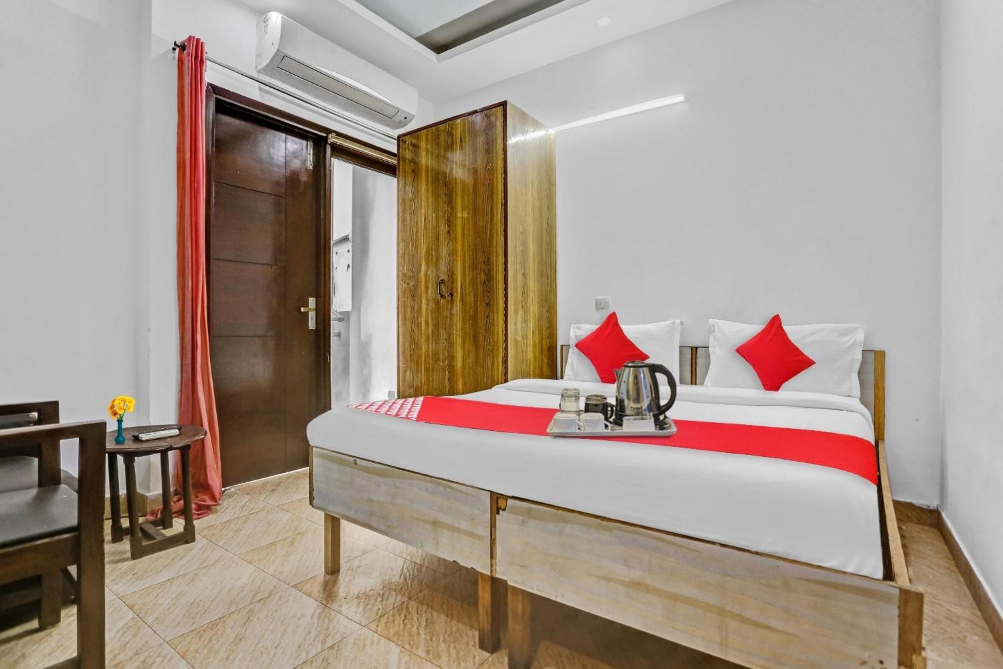 Hotel O Jangpura Inn ニューデリー エクステリア 写真